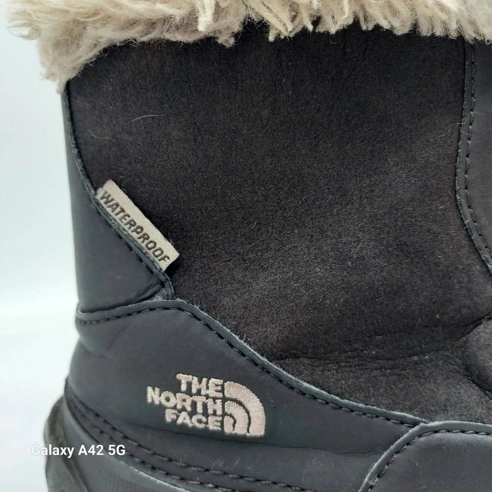 The North Face Girls Heatseeker Waterproof Brown Winter‎ Boots Faux Fur Size 2